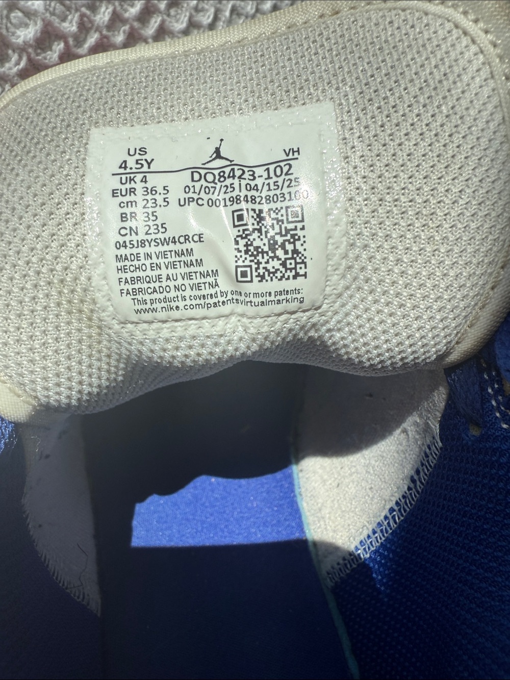 Air Jordan 1 Mid Rare Air GS Youth 4.5Y / Women’s 6 DQ8423-102 - Picture 8 of 10